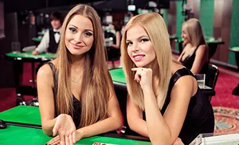 Game bài Poker và Blackjack